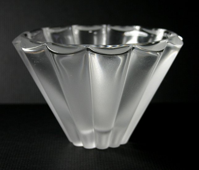 krosno Crystal Poland 6" Frosted Fluted bowl