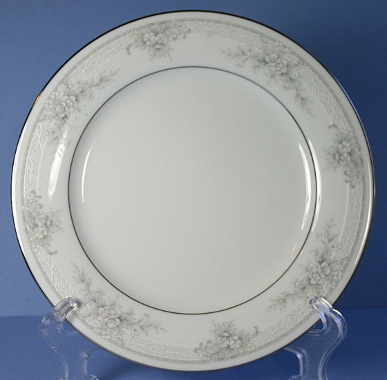 Noritake Sweet Leilani Salad Plate