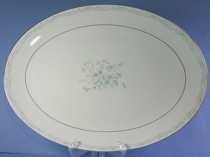 Mikasa Wilton 16" Oval Serving Platter