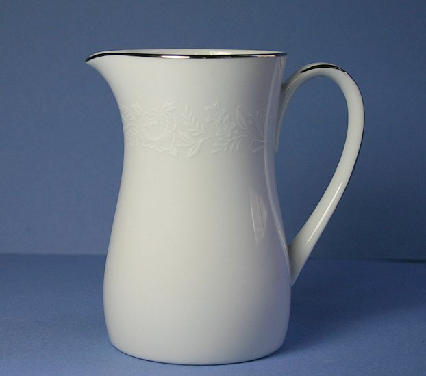 Noritake Reina Creamer