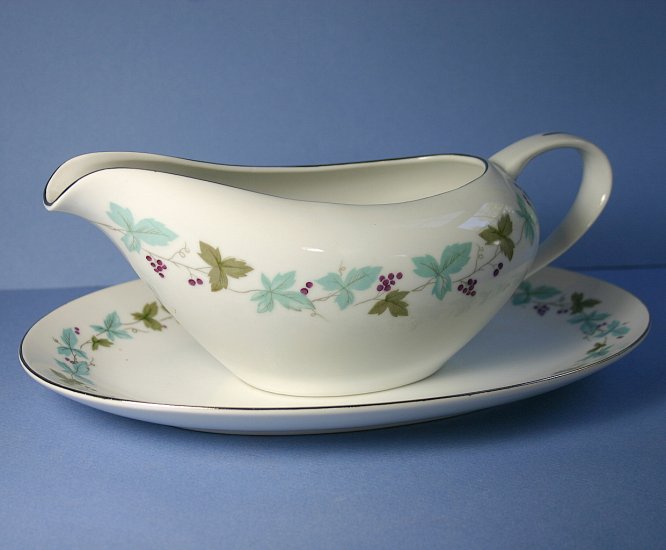 gravy boat movie fine china of japan vintage gravy boat underplate relish gravy boat movie fine china of japan vintage gravy boat underplate relish