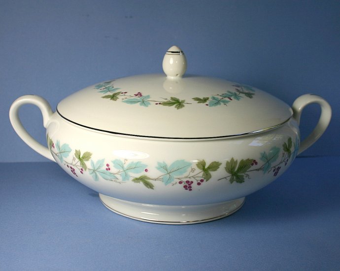 Fine China of Japan Vintage Round Covered Vegetable Bowl