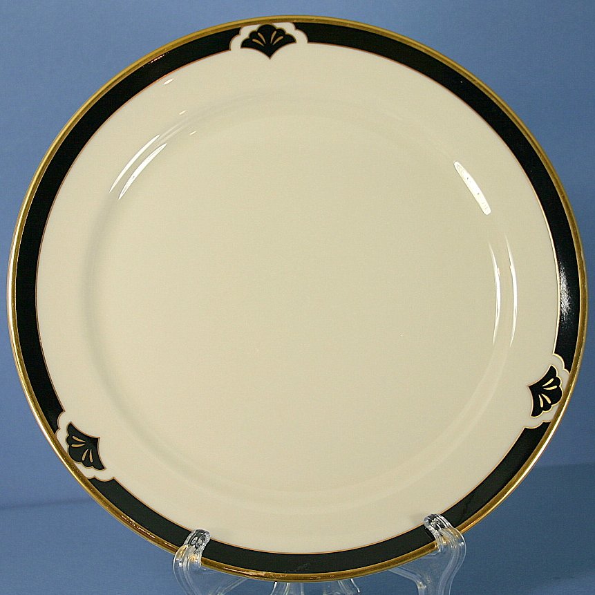 Pickard Ensemble Black 8" Salad Accent Plate