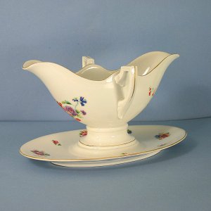Pirkenhammer Pattern No. 10211 Double Handle Gravy Boat & Attached Underplate