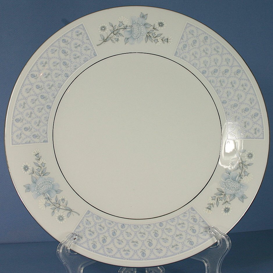 Liling Chateau Dinner Plate