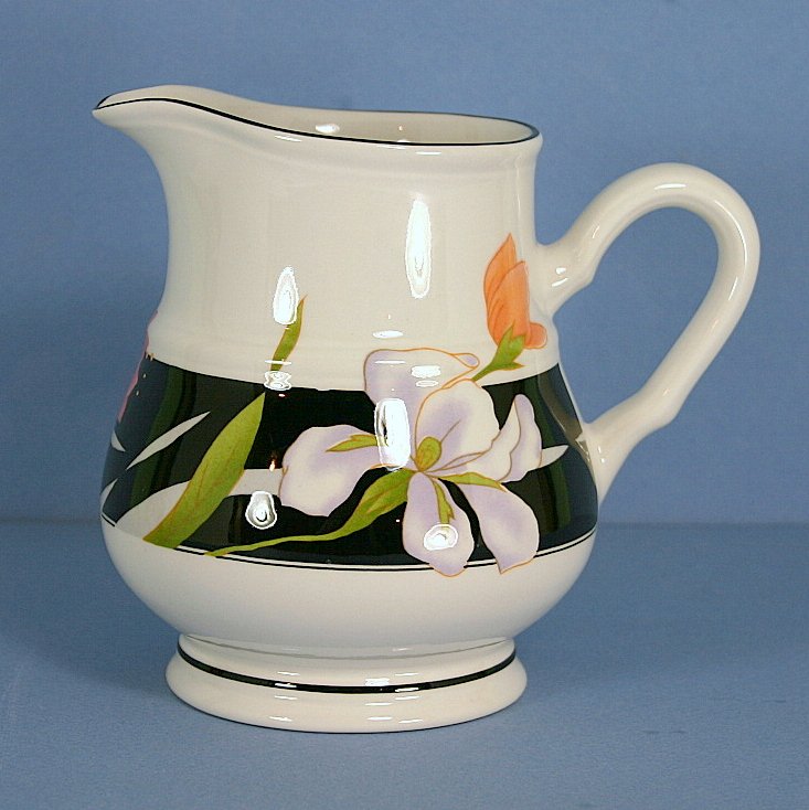 Sango Memories Creamer