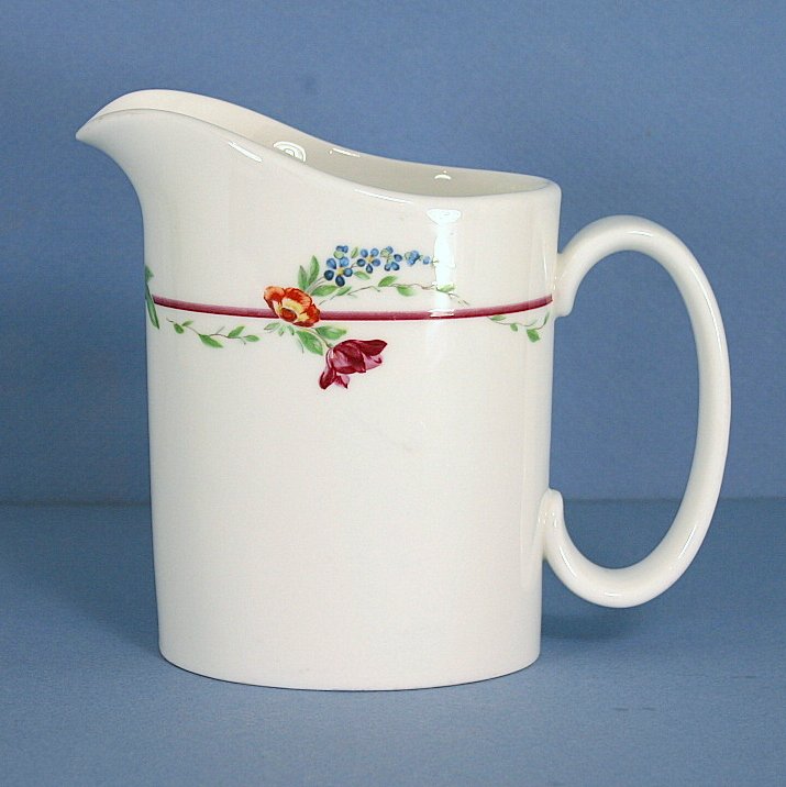 Royal Doulton RD6 Creamer