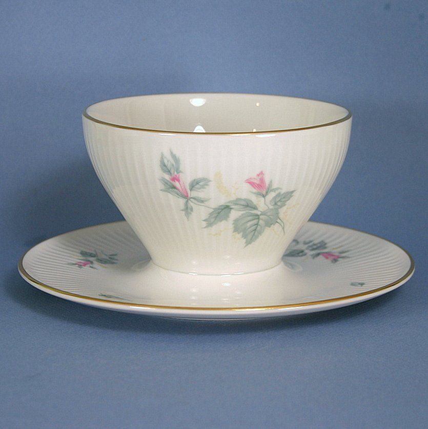 Thomas China 7555 Gravy Boat With Attached Underplate