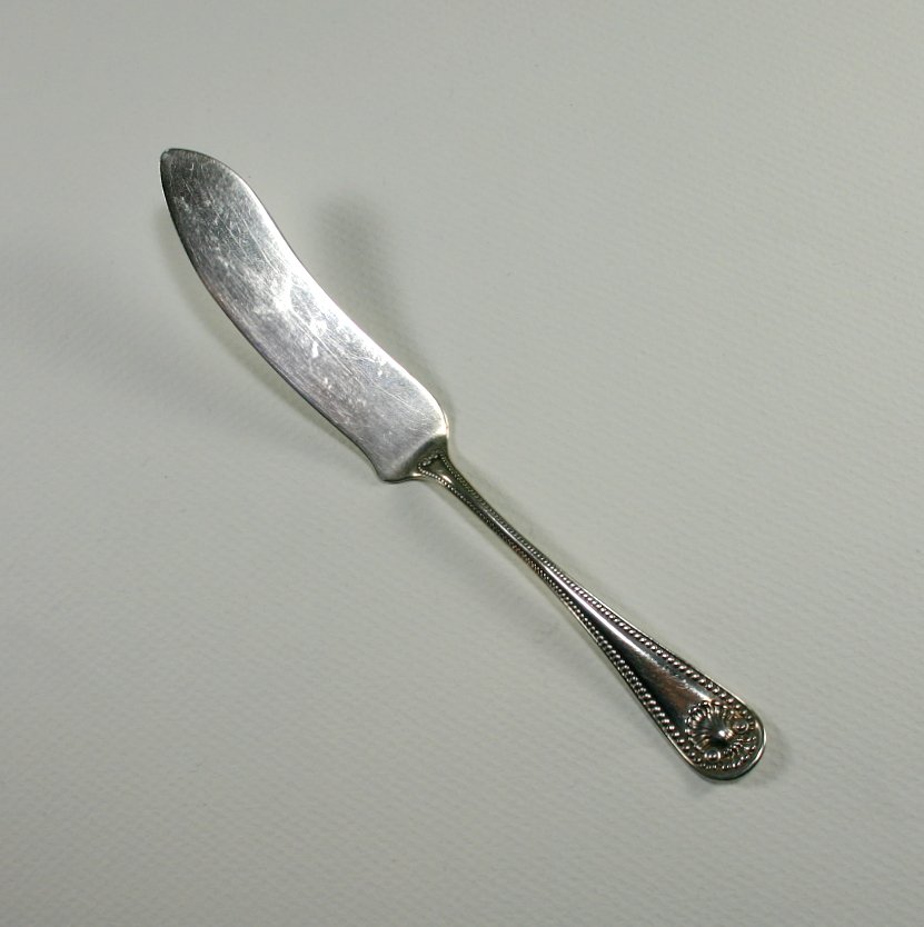 Whiting Mfg. Bead Sterling Individual Solid Fish Knife
