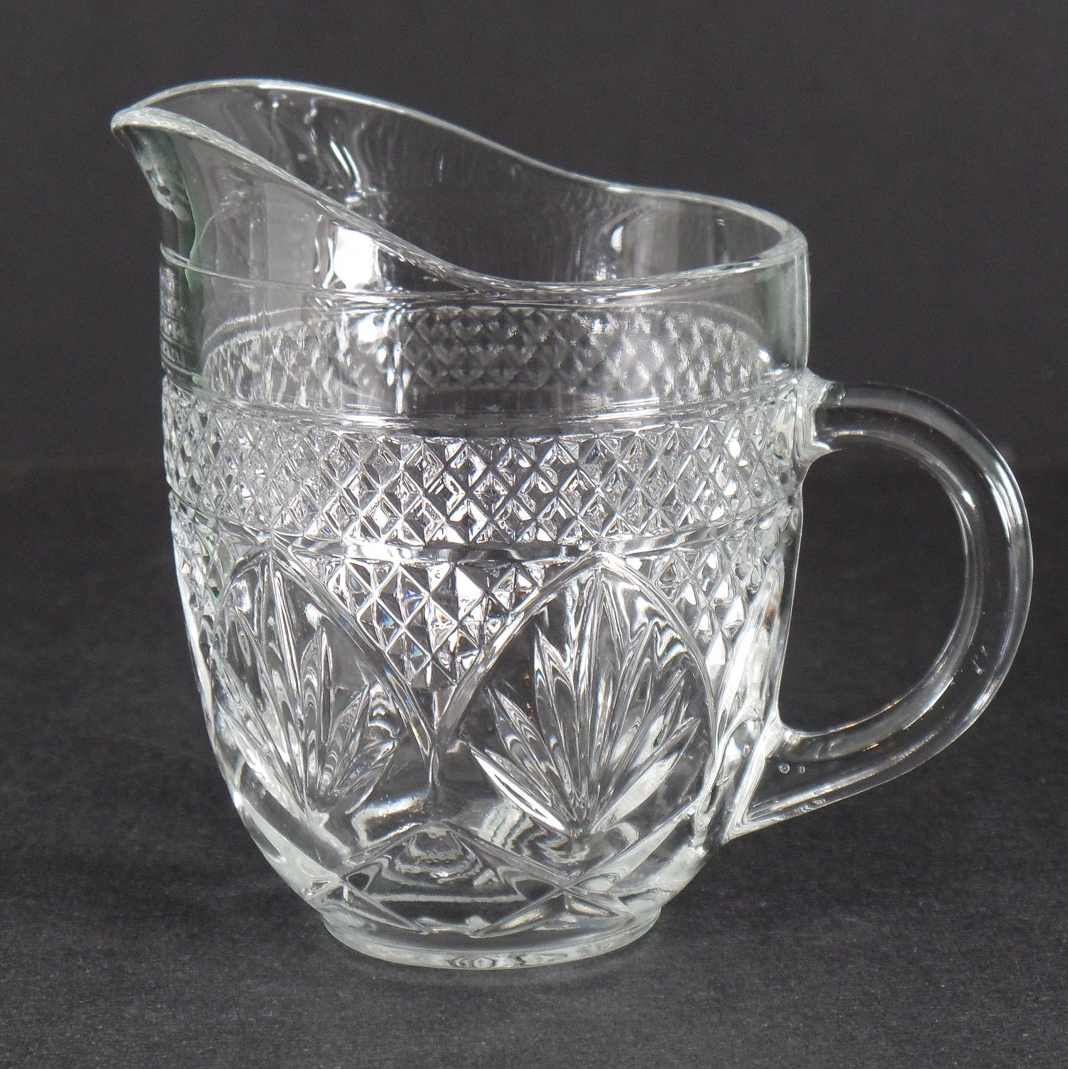 Cristal D'Arques Durand Antique Clear (6-Sided Stem) Creamer