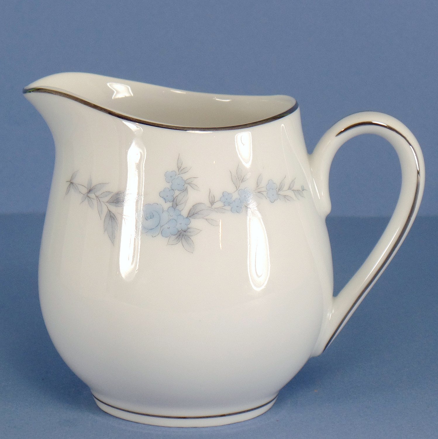 Royal Hostess Annbelle Creamer