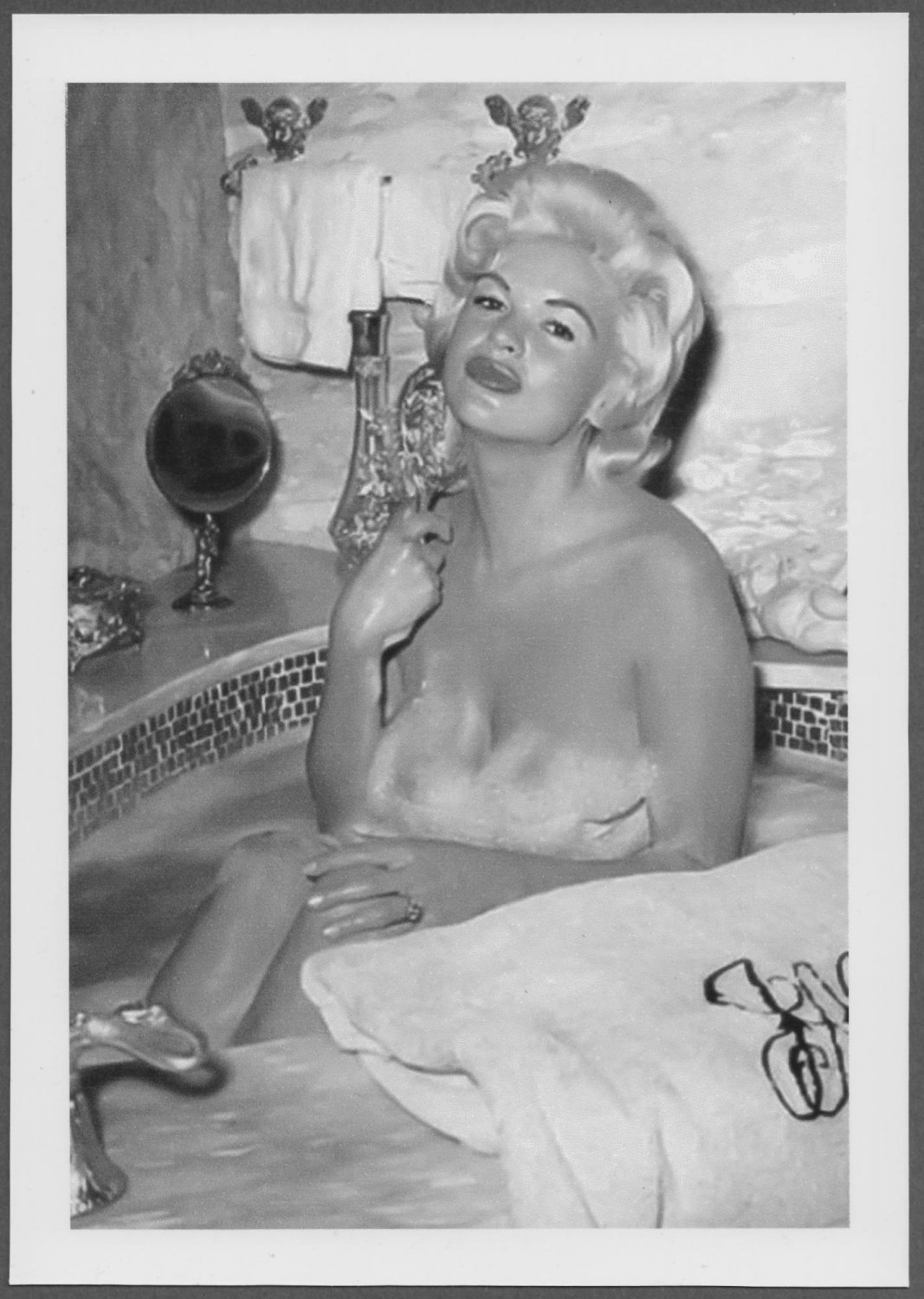 Actress jayne mansfield totally nude bath pose new reprint photo 5X7 #119.