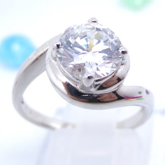 Round Cut White CZ Diamond Ring Size 7