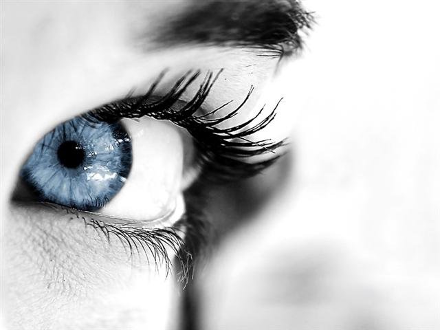 Innoxa French Blue Eye Drops Free Shipping