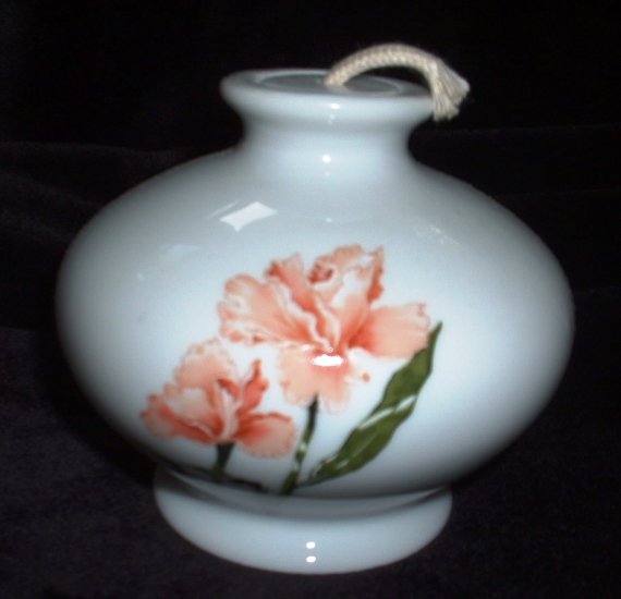 Wicks N Sticks Oil Lamp Diffuser Pink Lily Made in Japan Vintage 1984