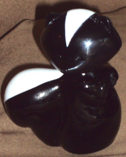 Vintage Collectible Avon Bottle Sniffy the Skunk Glass Decanter 1978