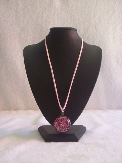 Swirl pendant, pink