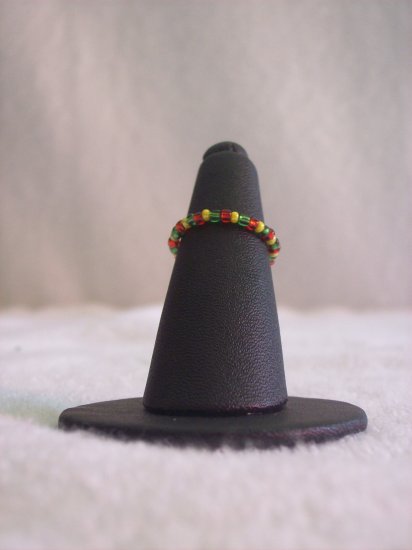 Simple ring, green, red and yellow