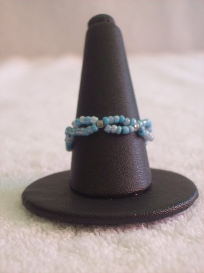 Chain, blue variations