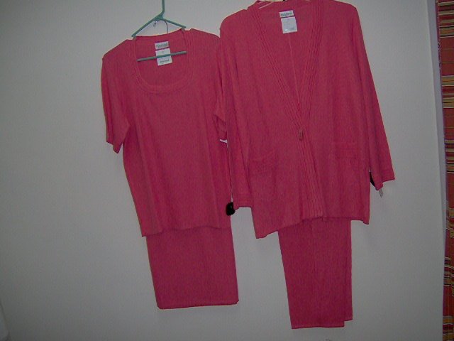 adult female fine knit mix & match skirts/pants/cardigans/shells, coral,green,gold, med,lge,xlge