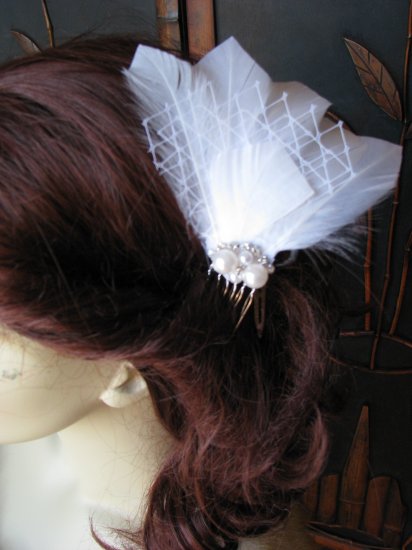 Bridal feathers hair piece