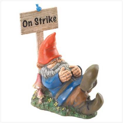 'On Strike' Sleeping Gnome 37095