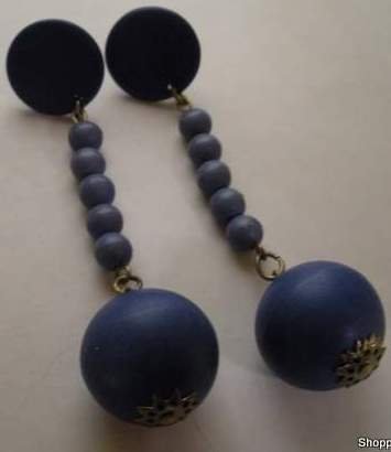 80âs Wood Vintage Blue Beaded Earrings