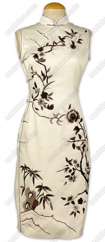 Junoesque Chinese Monochrome Floral Embroidered Silk Cheongsam