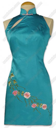 Feminine Flower Embroidered Silk Cheongsam