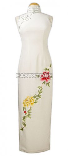 Graceful Peony Embroidered Silk Cheongsam