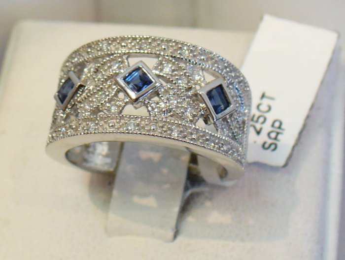 Gold & Sapphire Ring
