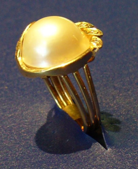 Pearl and Gold Ring