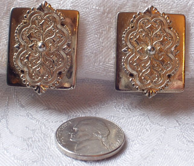 Vintage Repousse Goldtone Medalion Clipback Earrings.