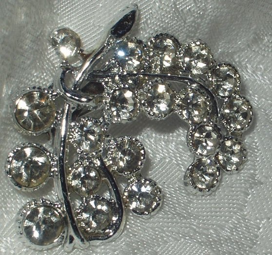 Vintage 1930's Floral Spray Cear Rhinsetone Rhodium Plated Brooch Pin