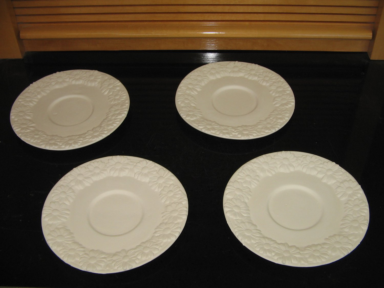 Daisy Saucers Set Of 4 Ready To Paint Ceramic Bisque U Paint