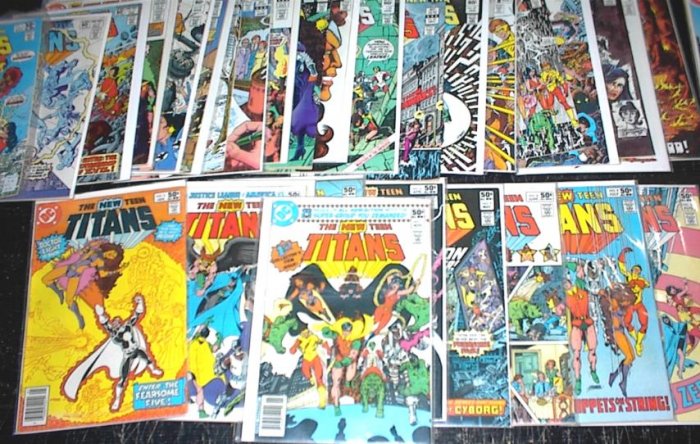 The New TEEN TITANS Lot of 31 DC Comics #1 - #40 1980 - 84