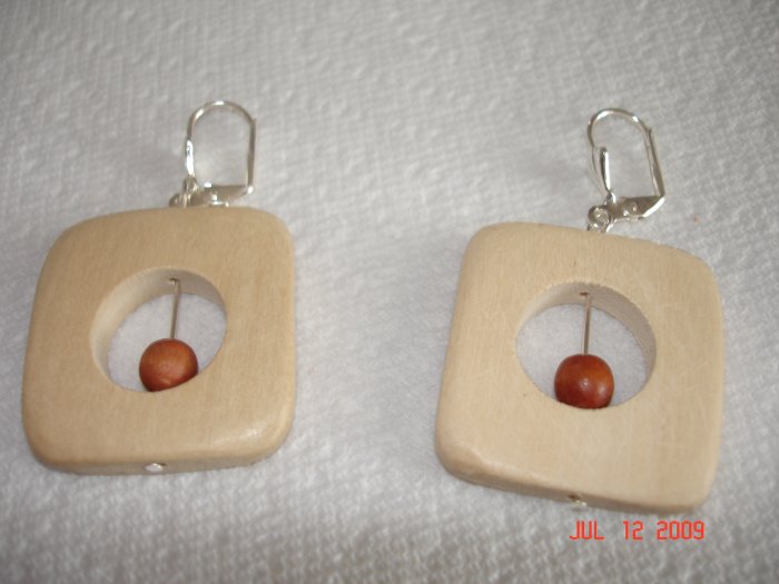 two-toned wooden bead earings