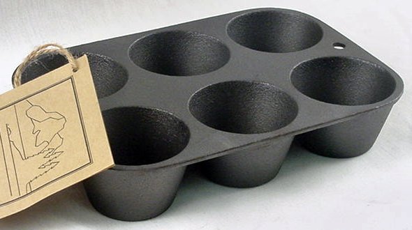Old Mountain Iron Muffin Pan