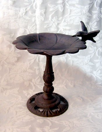 Cast Iron Bird Bath 9"