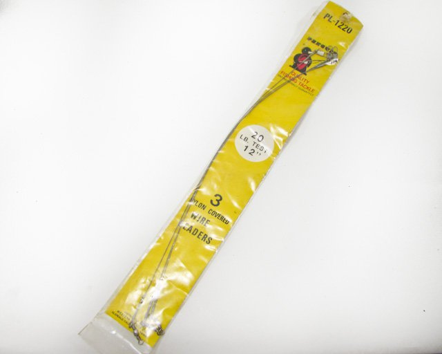 Vintage Penguin Nylon Covered Wire Leaders 12" 20lb 3 ea