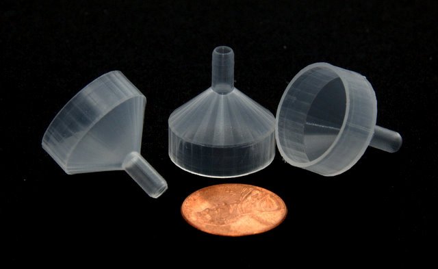 20-pack Plastic Fine Tip Mini Funnels for Perfume or Liquids Transfer 18mm