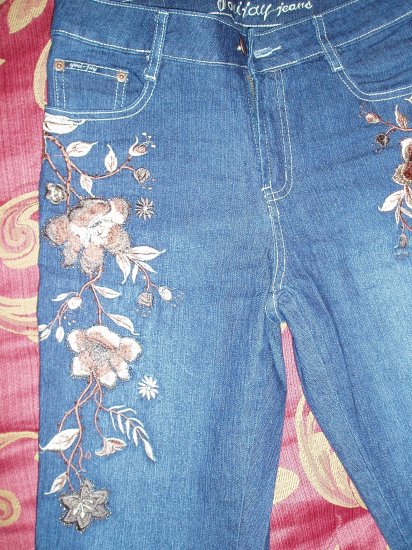Women's Jeans with embroidery & beads, size 10
