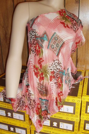 Juniors Off-Shoulder Top in pink, Size Medium, M