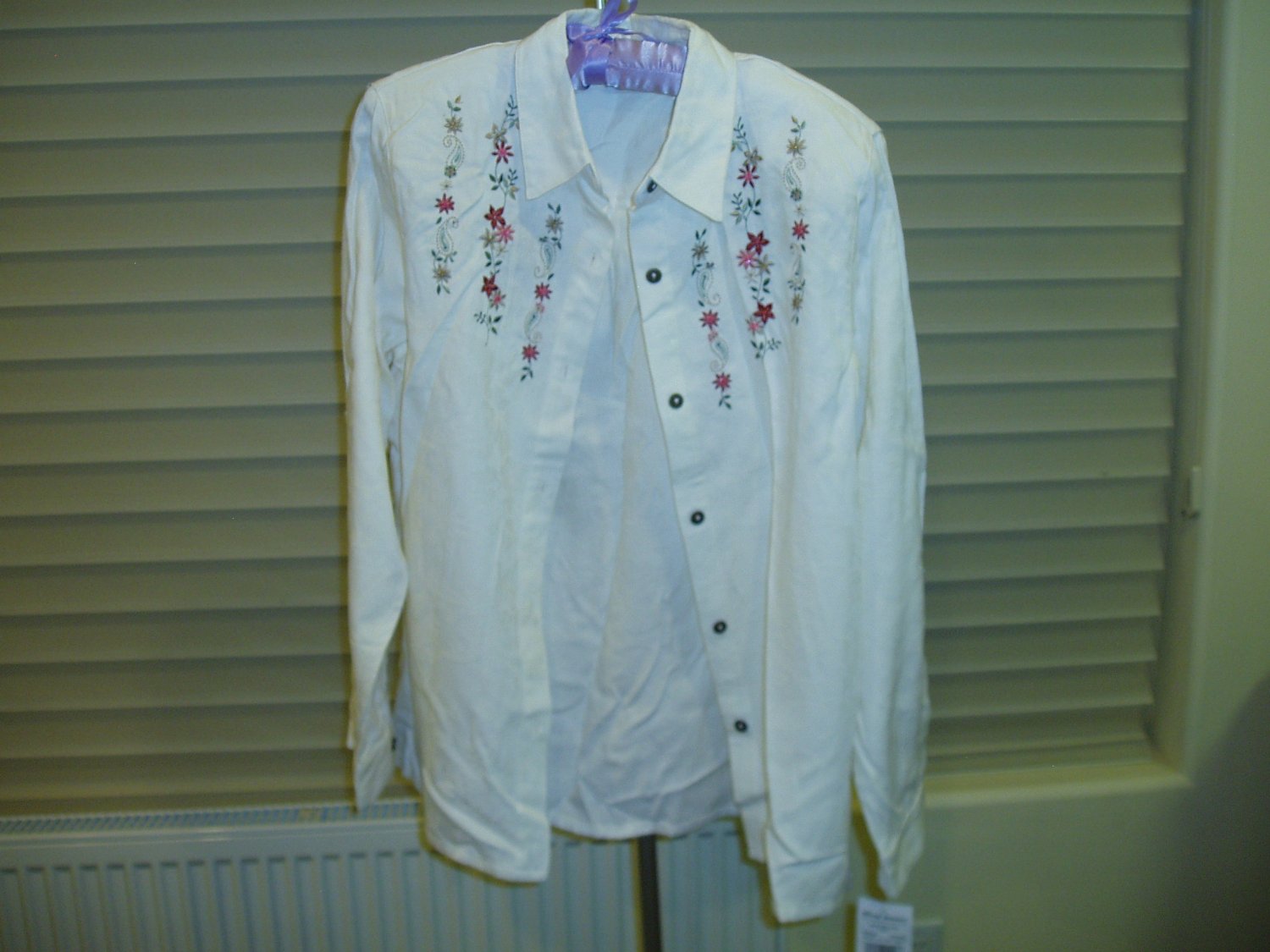 Women's Alfred Dunner off-white/cream blouse/shirt, Size 14