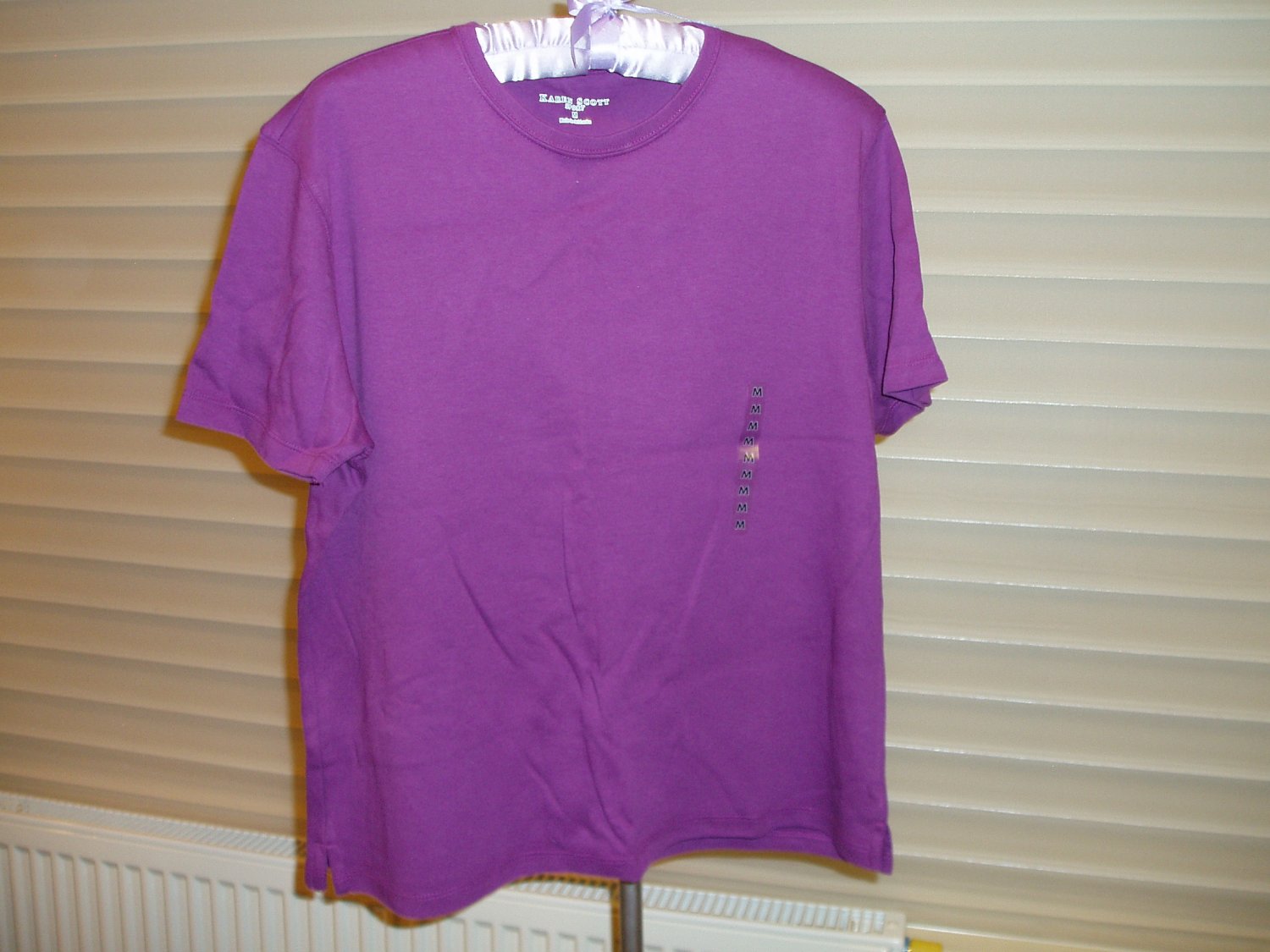 Karen Scott Sport T-shirt, size Medium, M