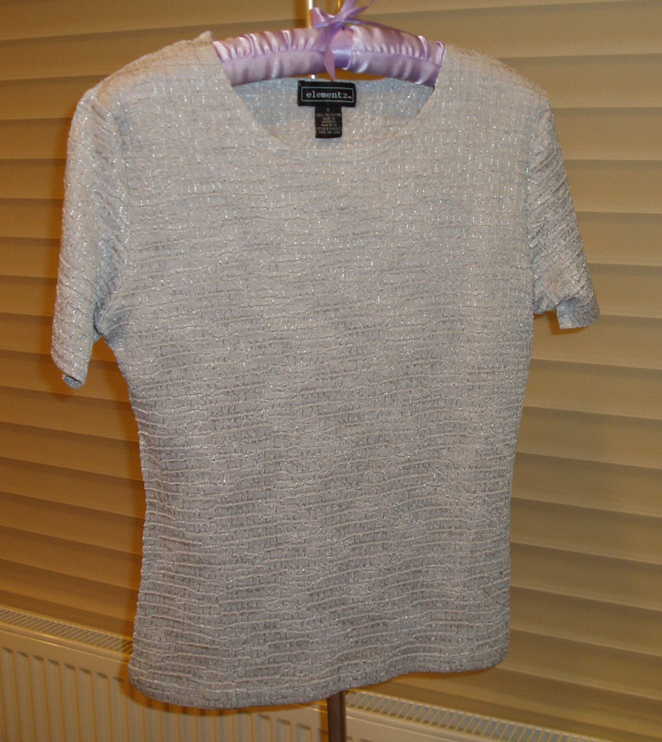 Elementz silver top, size Small, S