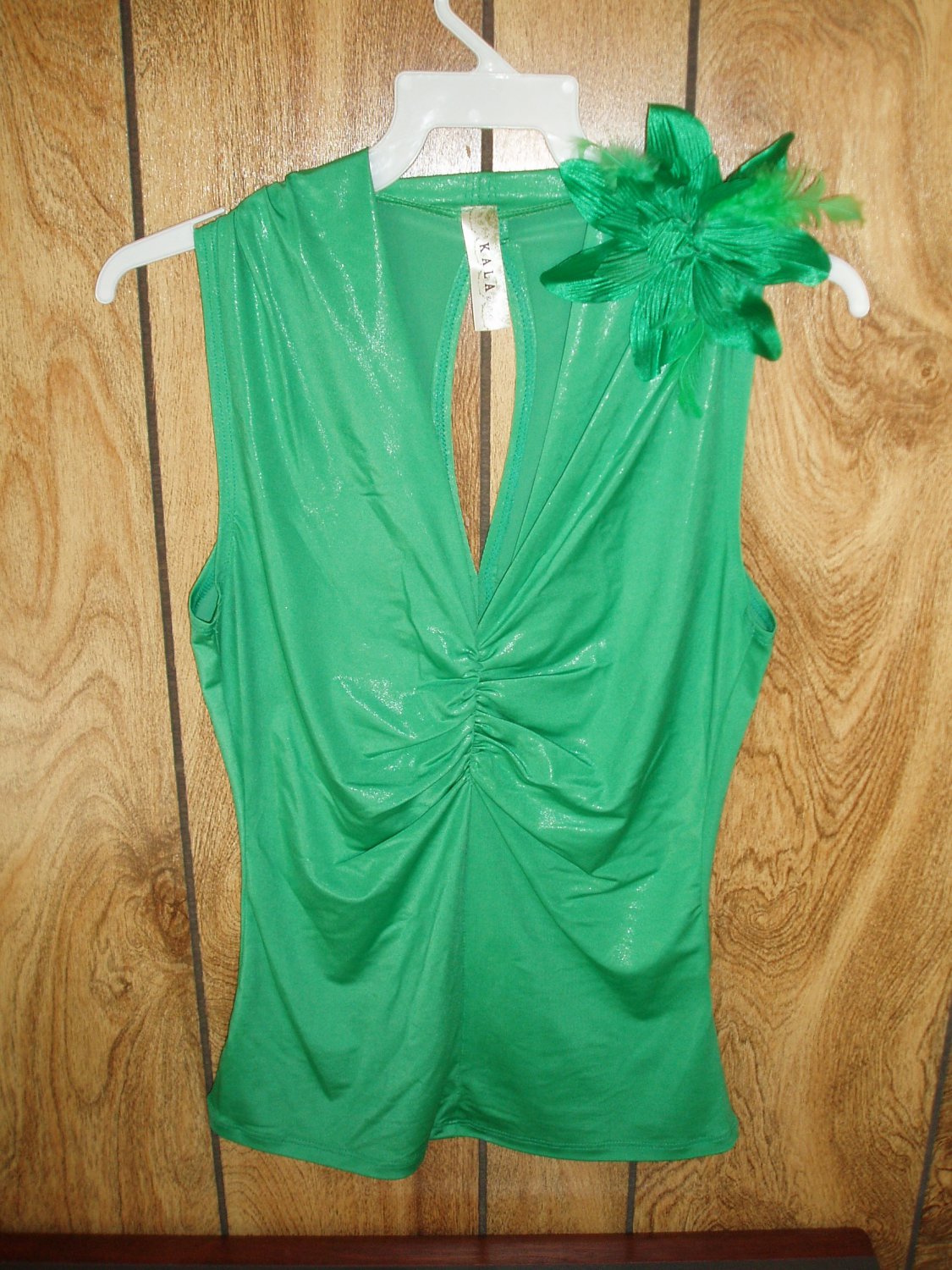 Green Junior's Top, Size Medium, M