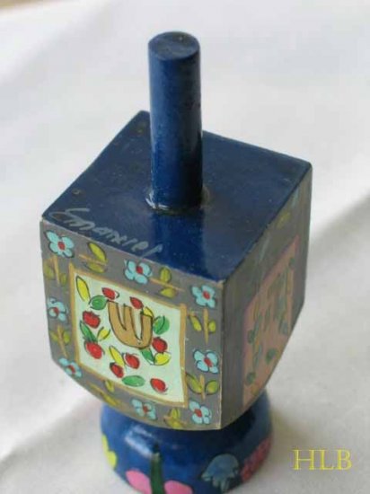 Yair Emanuel Hannukah Dreidel & Stand 2B