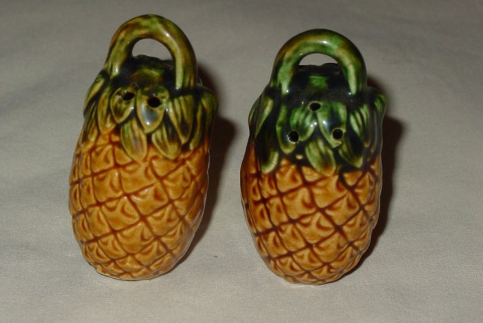 Vintage Handled Pineapple Shape Salt & Pepper Shakers