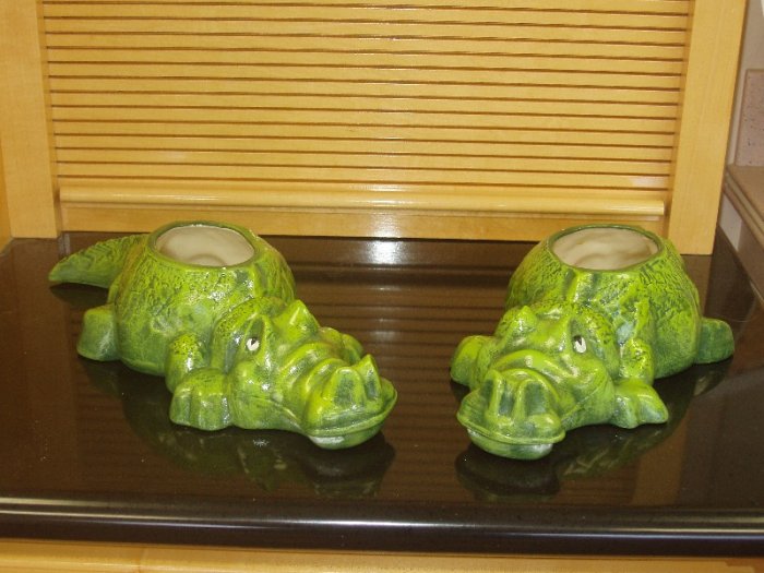 PAIR OF CERAMIC ALLIGATOR PLANTERS INDOOR OUTDOOR